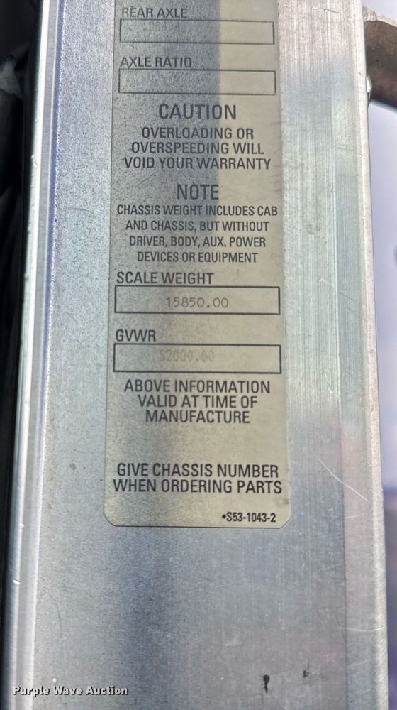 image for item OG9785 2001 Kenworth  T800 semi truck