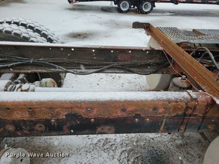 image for item OH9477 1983 Mack WS700 Cruise-Liner semi truck