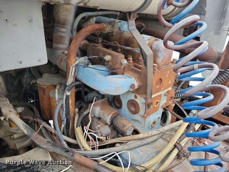 image for item OH9477 1983 Mack WS700 Cruise-Liner semi truck