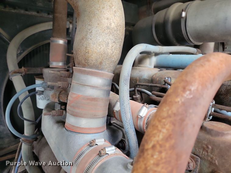 image for item OH9477 1983 Mack WS700 Cruise-Liner semi truck