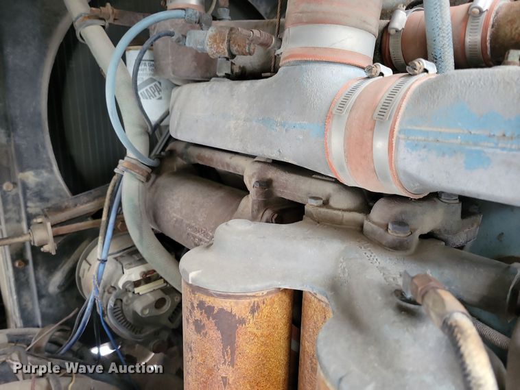 image for item OH9477 1983 Mack WS700 Cruise-Liner semi truck