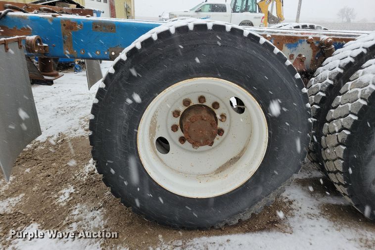 image for item OH9477 1983 Mack WS700 Cruise-Liner semi truck