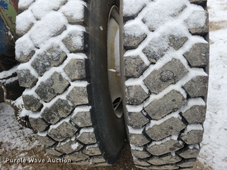 image for item OH9477 1983 Mack WS700 Cruise-Liner semi truck