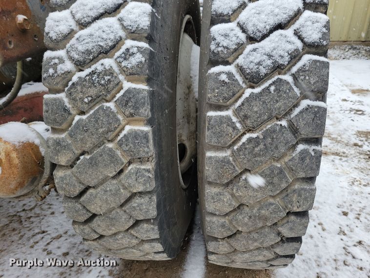 image for item OH9477 1983 Mack WS700 Cruise-Liner semi truck