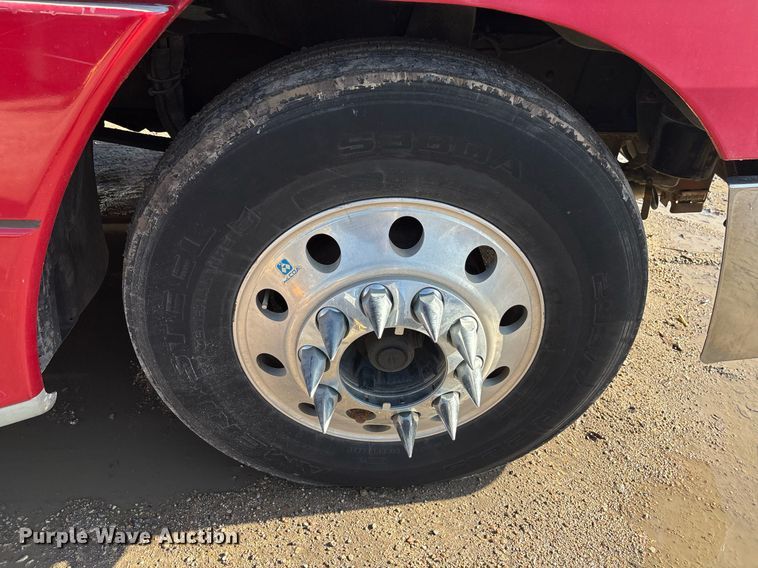 image for item OK9451 2005 Freightliner Century Class  semi truck