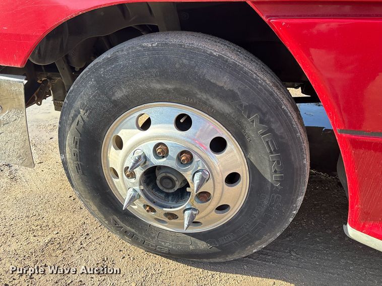 image for item OK9451 2005 Freightliner Century Class  semi truck