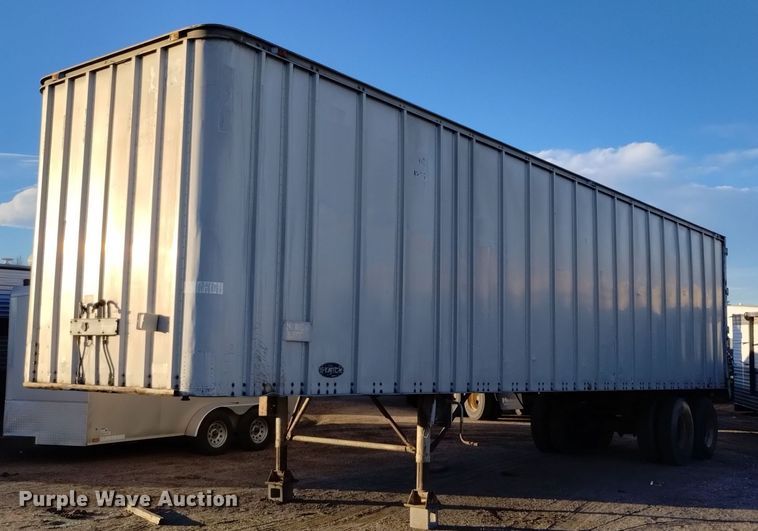 image for item YA0159 1968 Strick dry van trailer