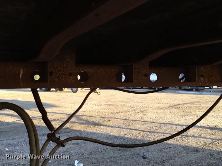 image for item YA0159 1968 Strick dry van trailer