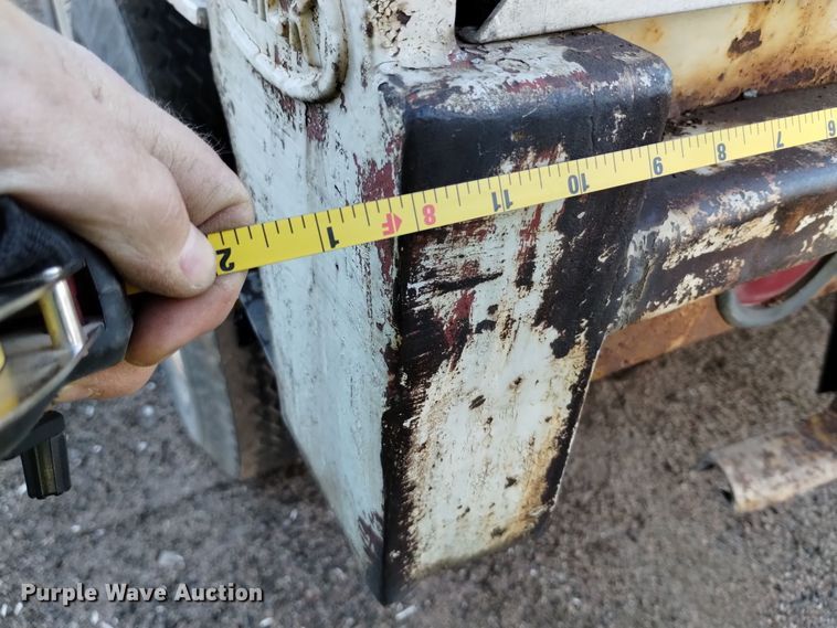 image for item YA0159 1968 Strick dry van trailer