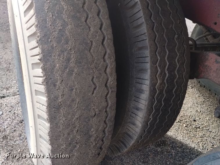 image for item YA0159 1968 Strick dry van trailer