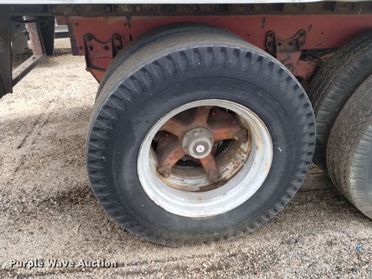 image for item YA0159 1968 Strick dry van trailer