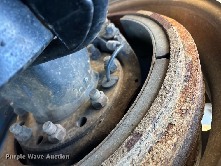 image for item YA0163 2012 Volvo VNL semi truck