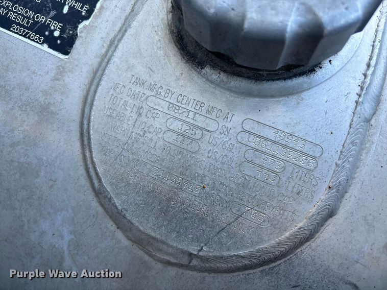 image for item YA0163 2012 Volvo VNL semi truck