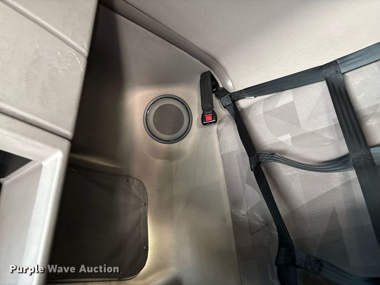 image for item YA0163 2012 Volvo VNL semi truck