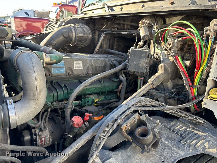 image for item YA0163 2012 Volvo VNL semi truck