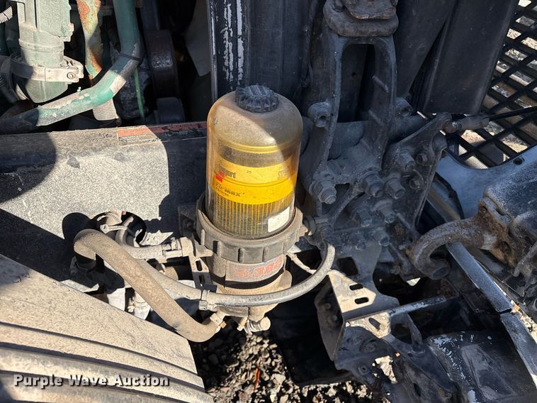 image for item YA0163 2012 Volvo VNL semi truck