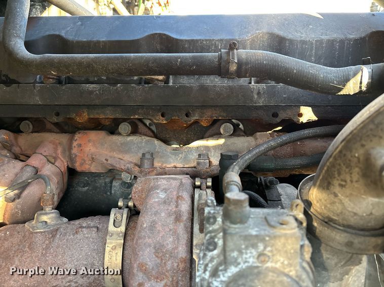 image for item YA0163 2012 Volvo VNL semi truck