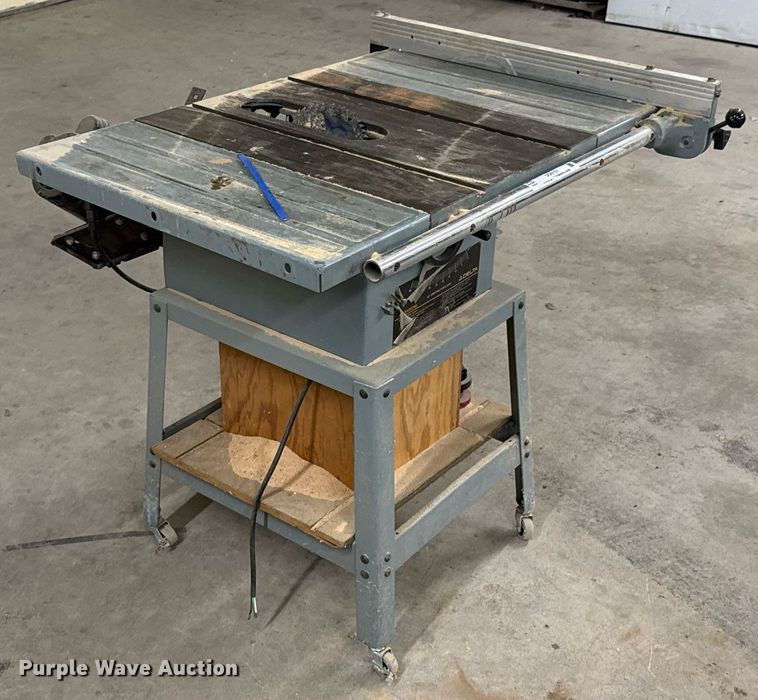 image for item DO0151 Delta table saw