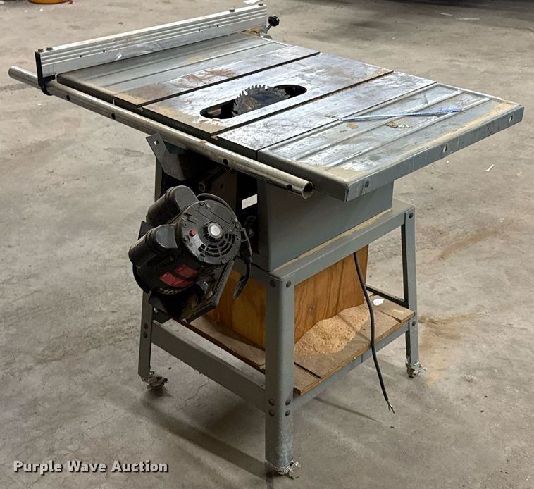 image for item DO0151 Delta table saw