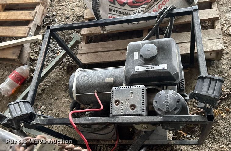 image for item DO0156 Smith-Root electrofisher generator