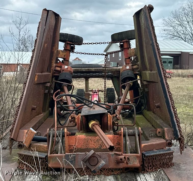 image for item DO0181 Bush Hog batwing rotary mower