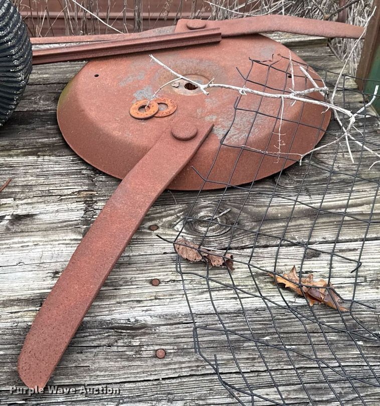 image for item DO0181 Bush Hog batwing rotary mower