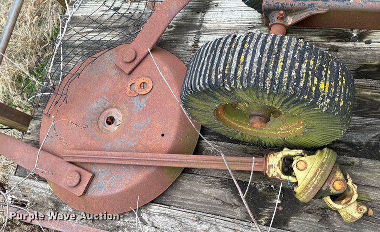 image for item DO0181 Bush Hog batwing rotary mower