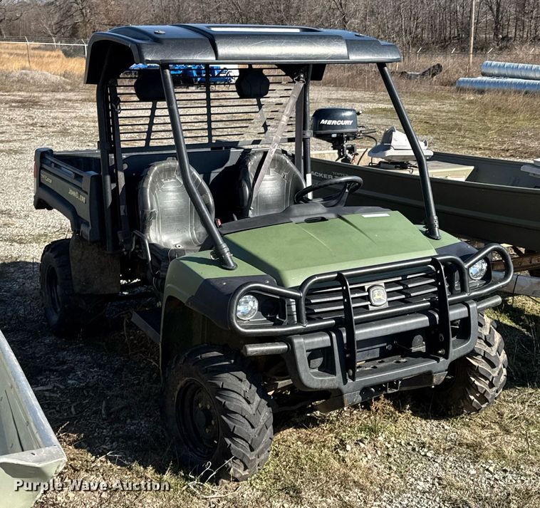 image for item DO0222 2011 John Deere Gator 825i utility vehicle