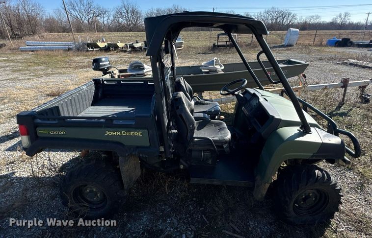 image for item DO0222 2011 John Deere Gator 825i utility vehicle
