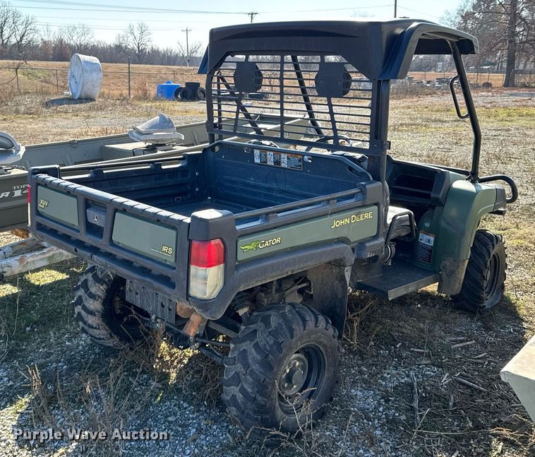 image for item DO0222 2011 John Deere Gator 825i utility vehicle