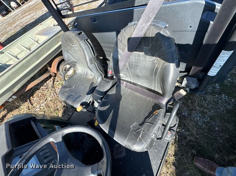 image for item DO0222 2011 John Deere Gator 825i utility vehicle