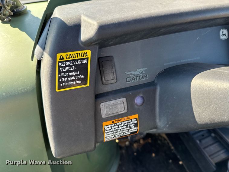 image for item DO0222 2011 John Deere Gator 825i utility vehicle