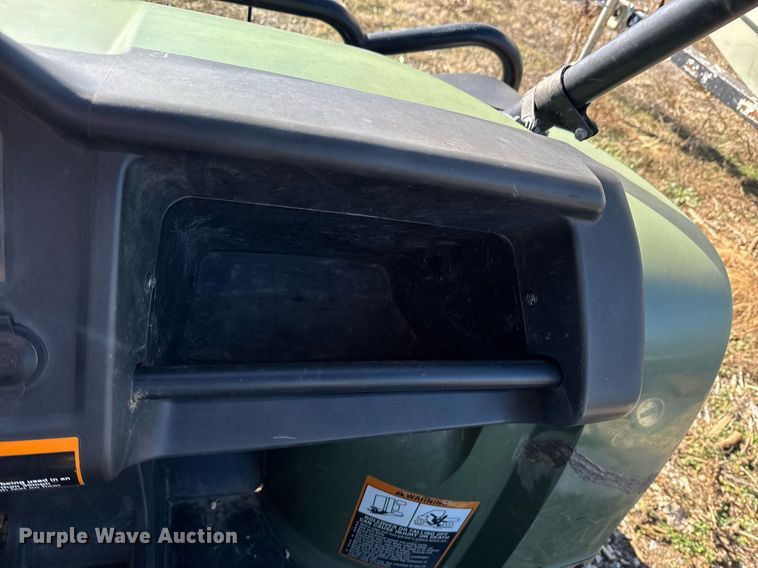 image for item DO0222 2011 John Deere Gator 825i utility vehicle