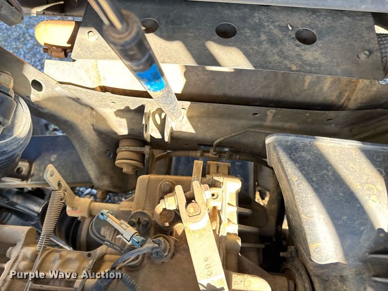 image for item DO0222 2011 John Deere Gator 825i utility vehicle