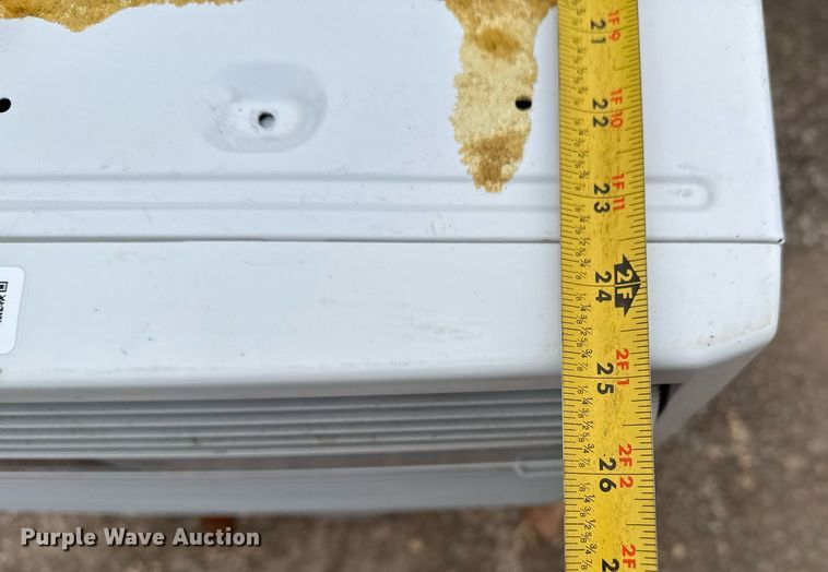 image for item EG7942 Frigidaire FFRH18L2R22 AC/heating unit