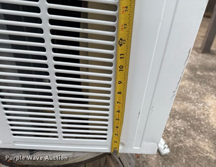 image for item EG7942 Frigidaire FFRH18L2R22 AC/heating unit