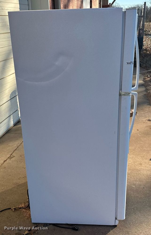 image for item EJ5336 Haier HTQ21JAAWW refrigerator