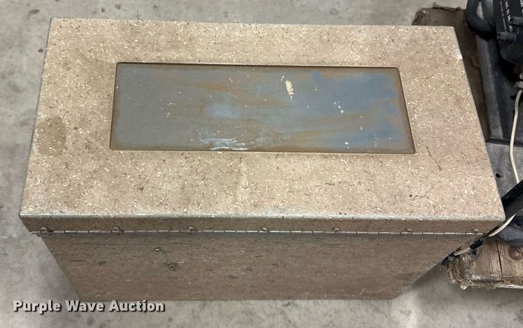 image for item EJ5337 Smith-Root Electrofisher generator