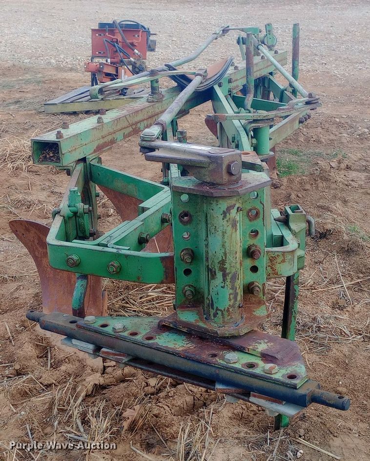 image for item EN8626 John Deere four bottom plow