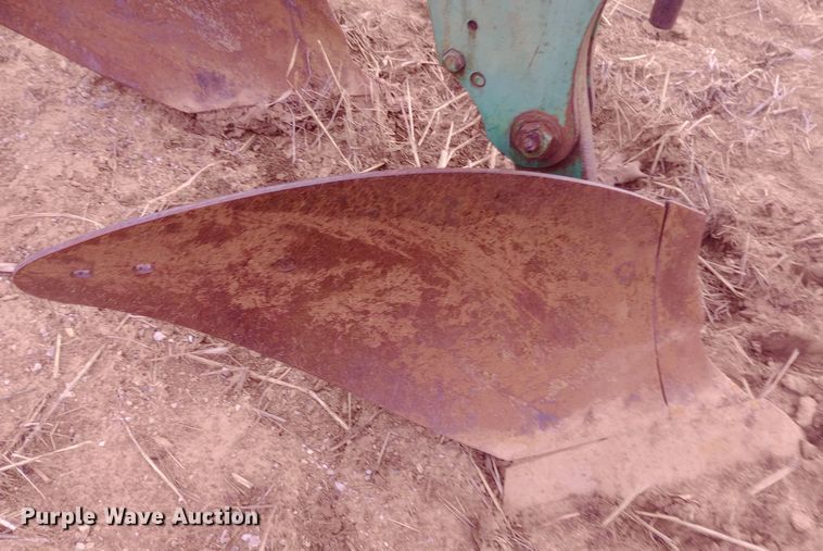 image for item EN8626 John Deere four bottom plow