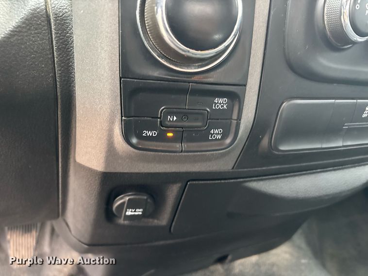 image for item ER4682 2019 Dodge Ram 1500 Quad Cab pickup truck