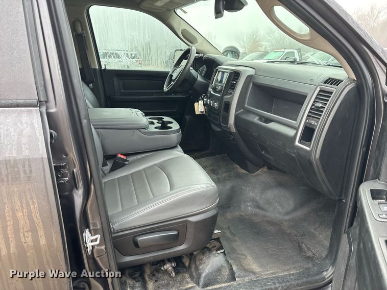 image for item ER4682 2019 Dodge Ram 1500 Quad Cab pickup truck