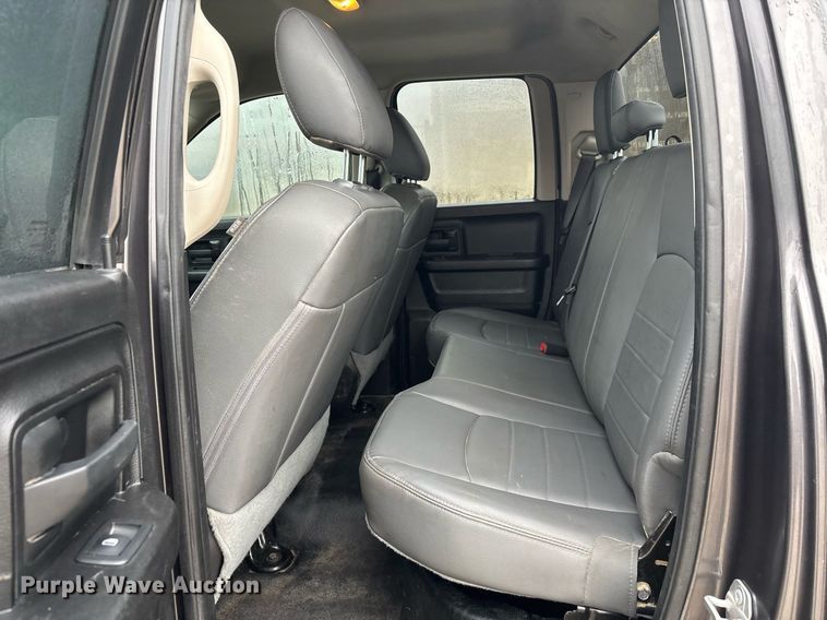 image for item ER4682 2019 Dodge Ram 1500 Quad Cab pickup truck