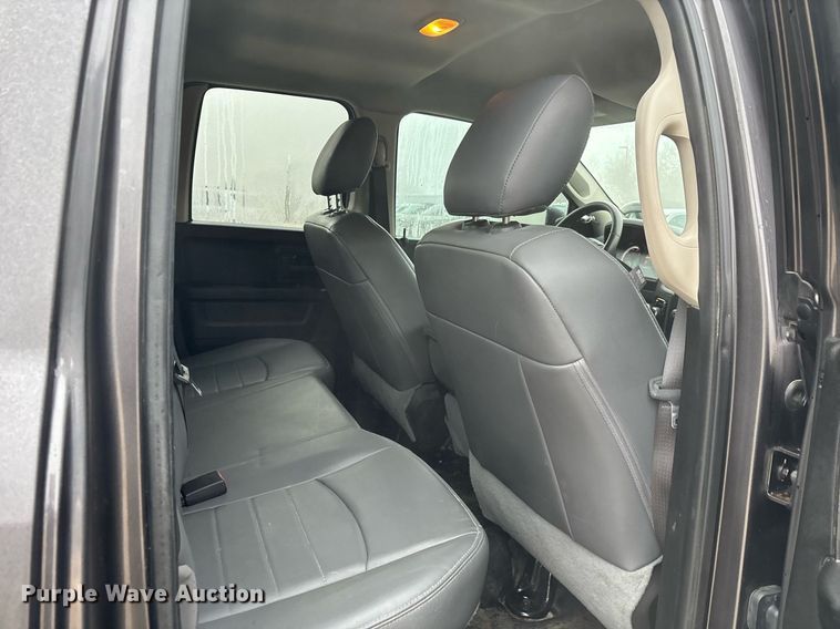 image for item ER4682 2019 Dodge Ram 1500 Quad Cab pickup truck