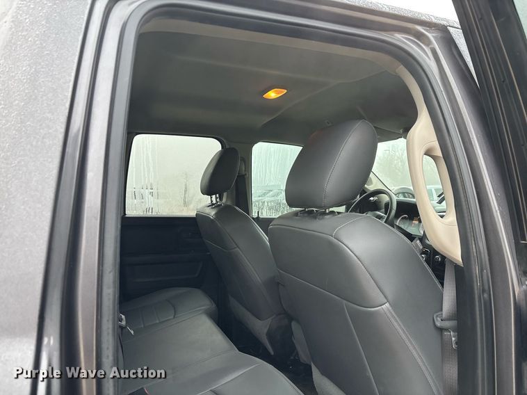 image for item ER4682 2019 Dodge Ram 1500 Quad Cab pickup truck