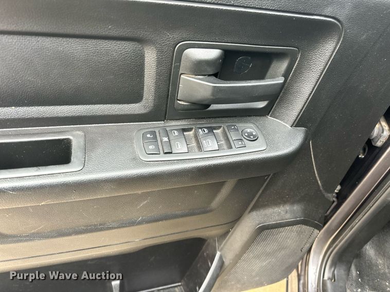 image for item ER4683 2019 Dodge Ram 1500 Quad Cab pickup truck