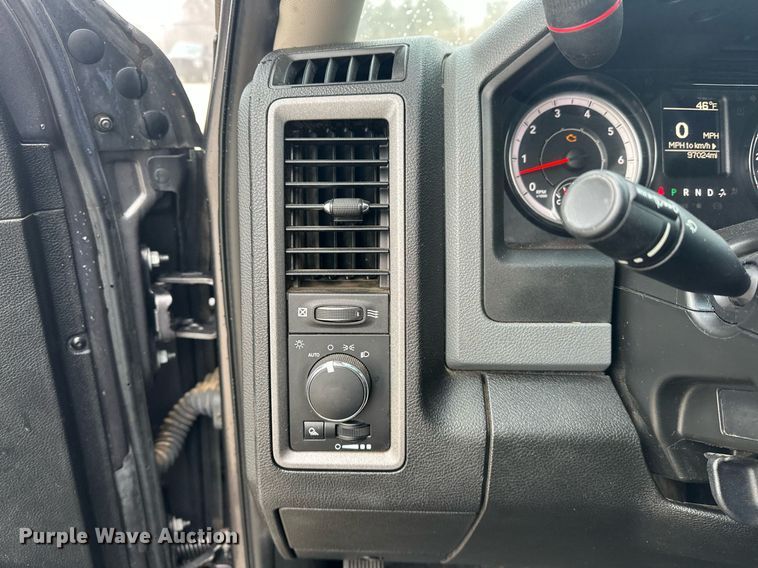 image for item ER4683 2019 Dodge Ram 1500 Quad Cab pickup truck