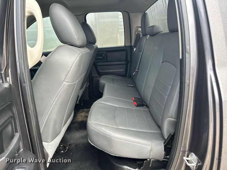 image for item ER4683 2019 Dodge Ram 1500 Quad Cab pickup truck