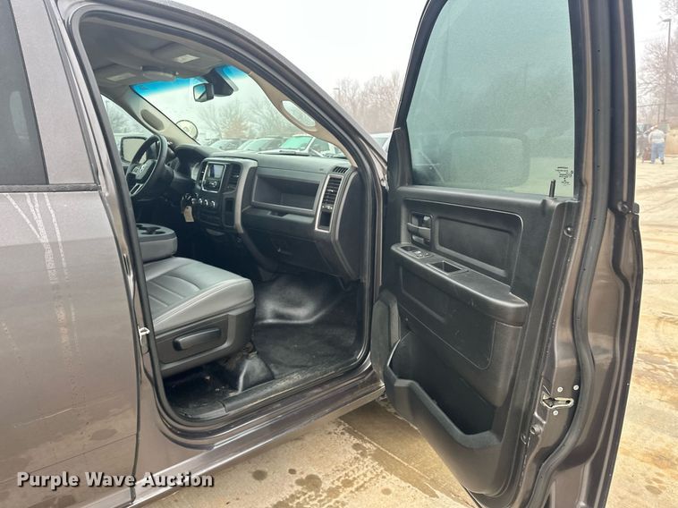 image for item ER4683 2019 Dodge Ram 1500 Quad Cab pickup truck