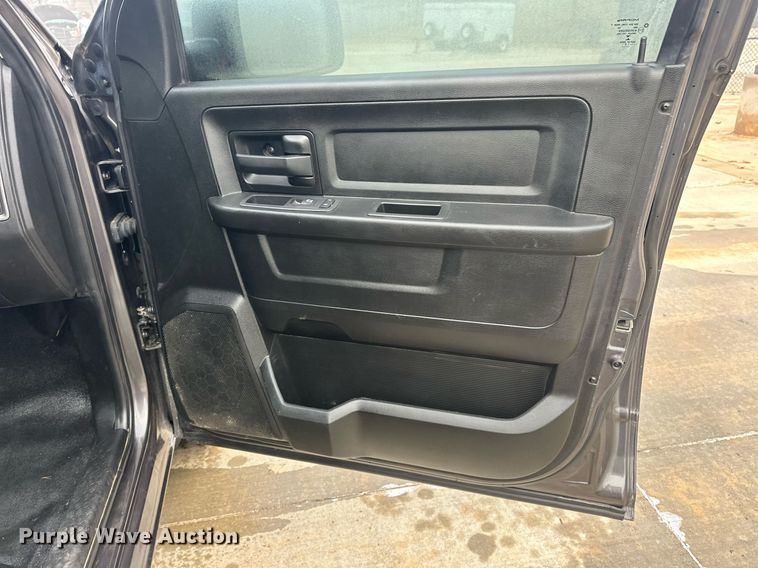 image for item ER4683 2019 Dodge Ram 1500 Quad Cab pickup truck